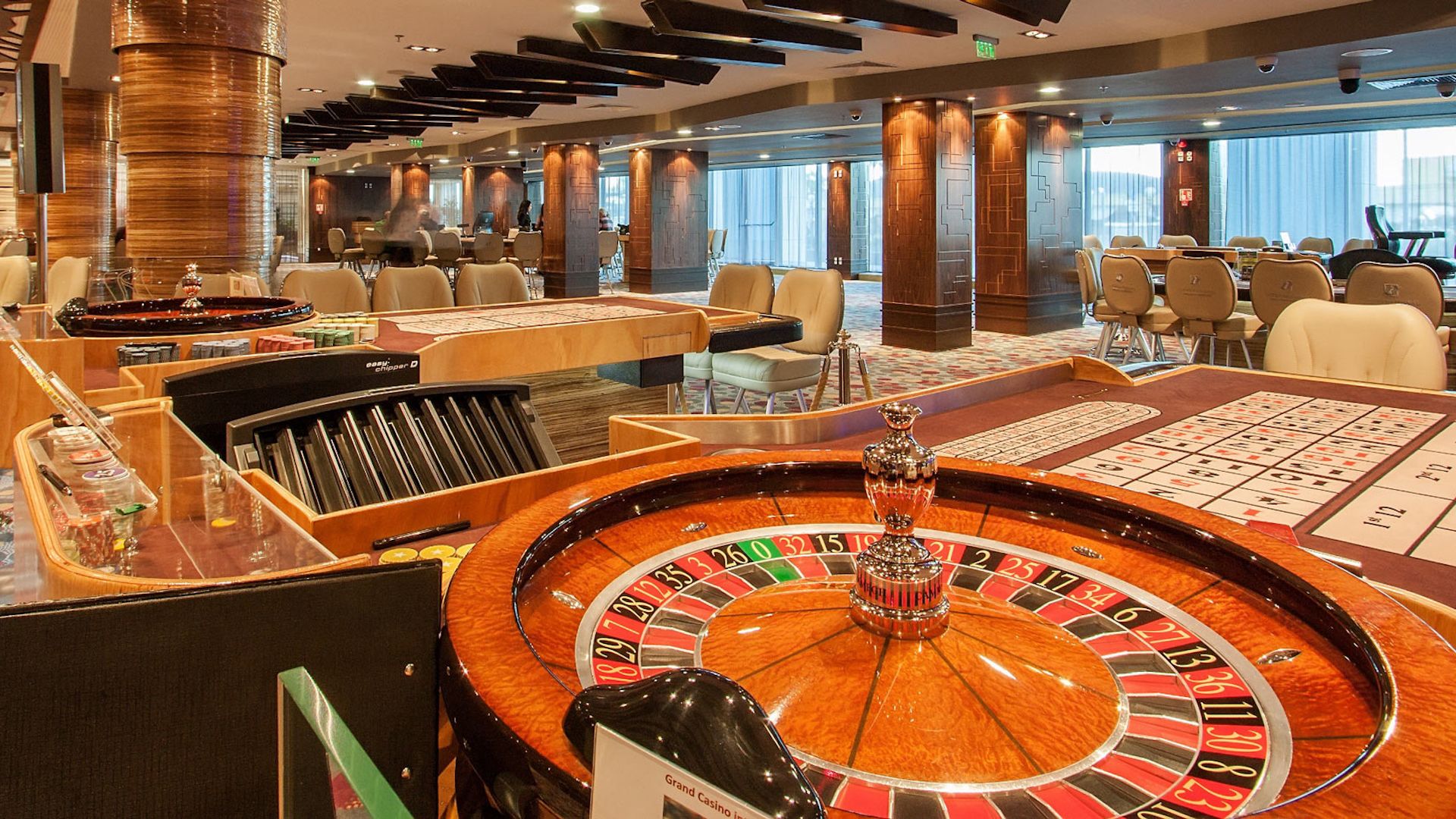 Casino Hotel 2